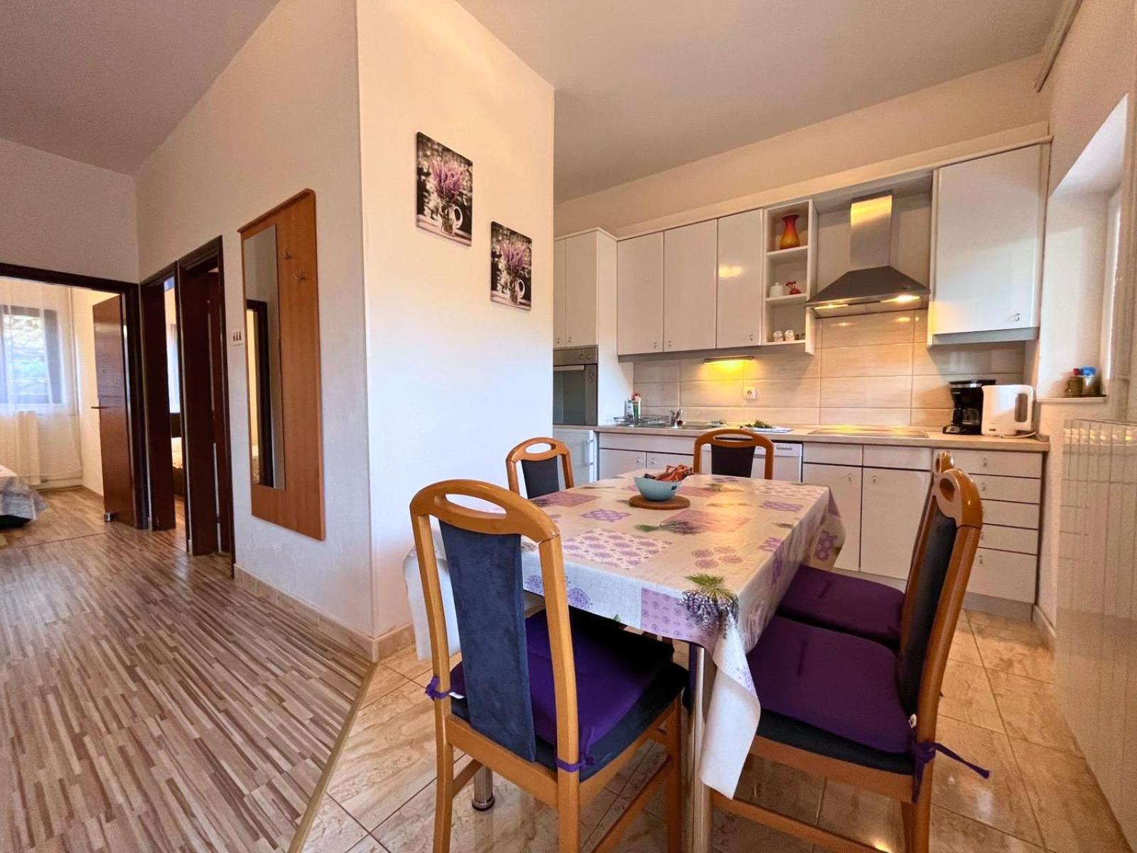 App St Marin View Apartment